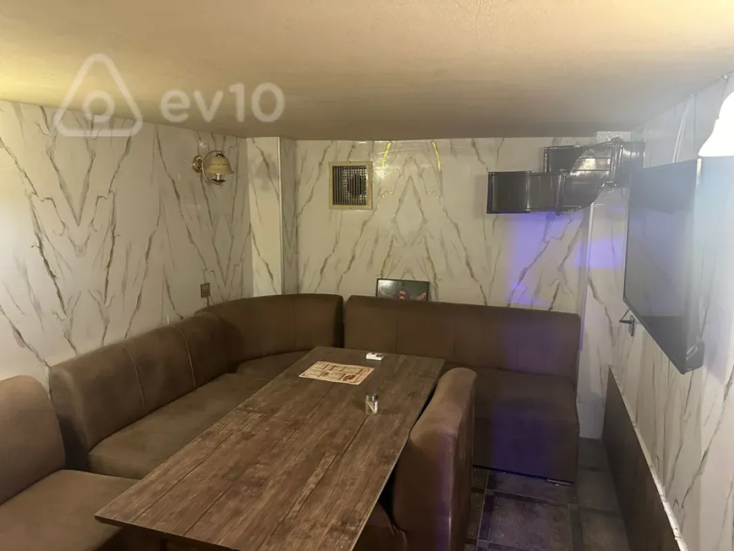 Satılır mənzil 154 m²