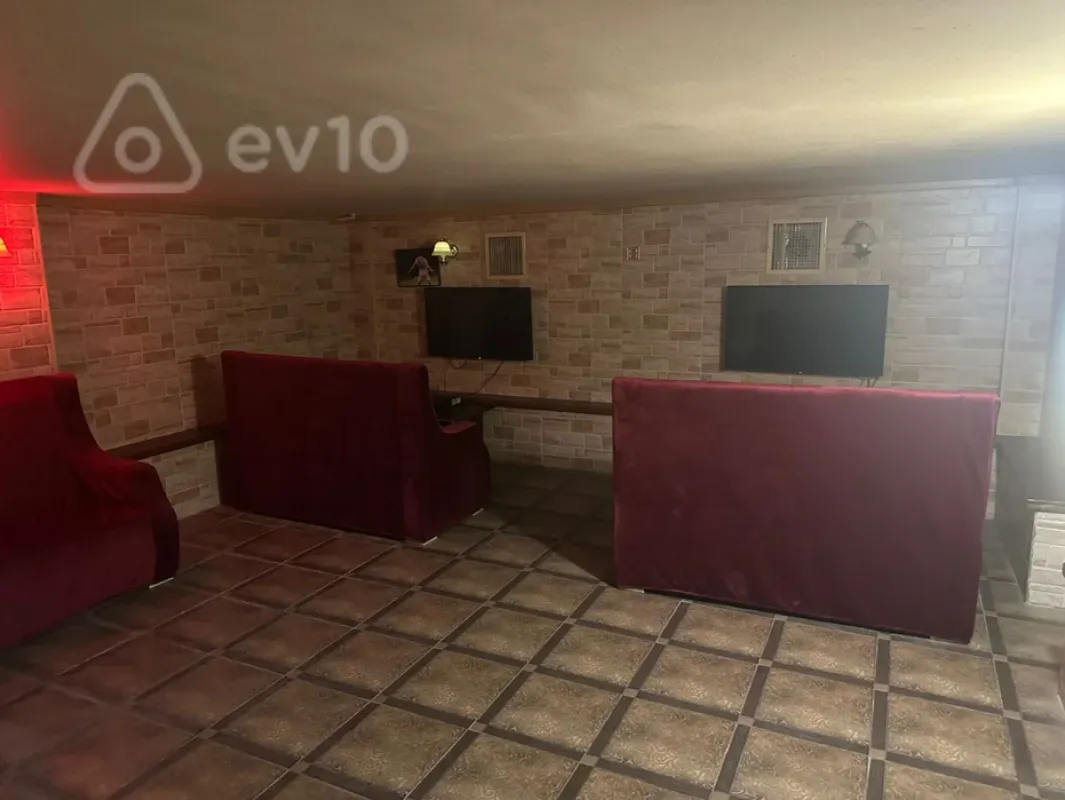 Satılır mənzil 154 m²