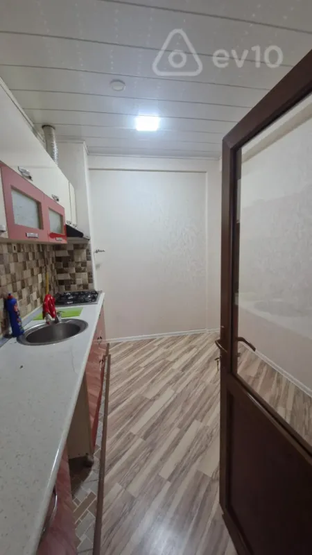 Kirayə verilir 2 otaqlı yeni tikili 60 m²