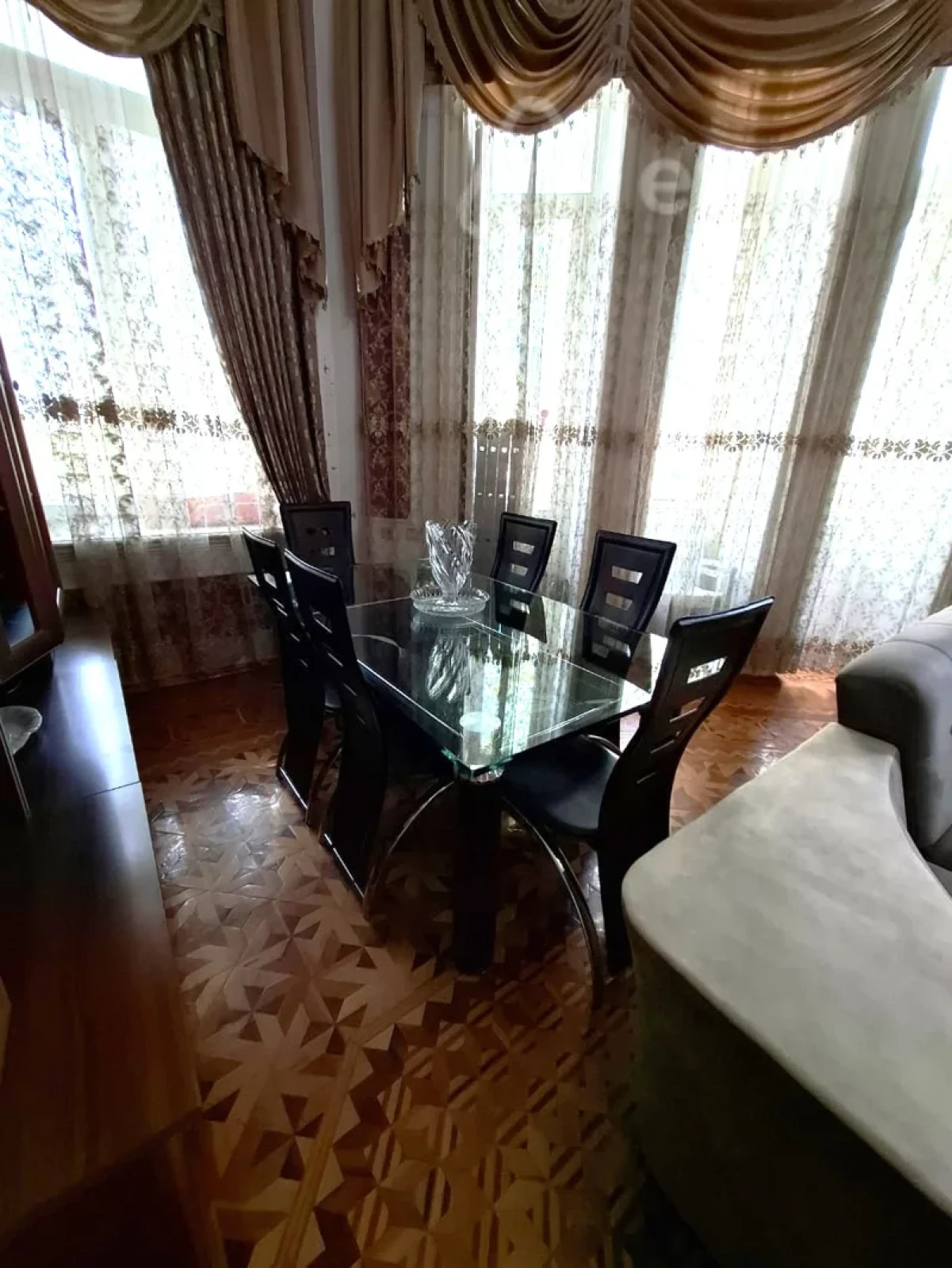 Satılır 3 otaqlı köhnə tikili 75 m²
