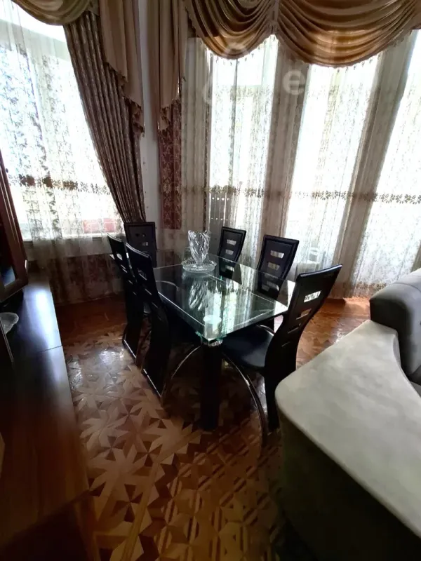 Satılır 3 otaqlı köhnə tikili 75 m²