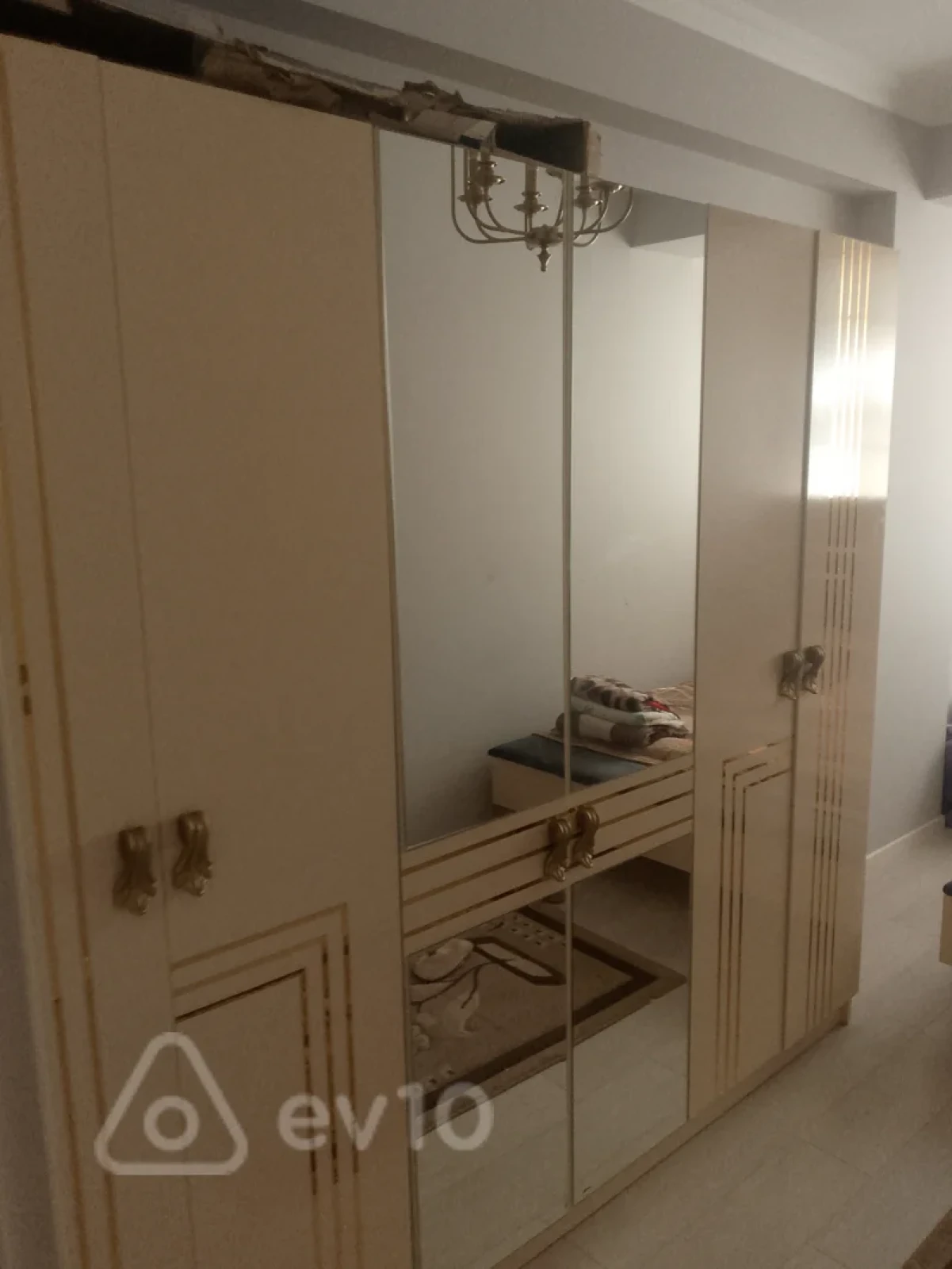 Kirayə verilir 2 otaqlı yeni tikili 70 m²