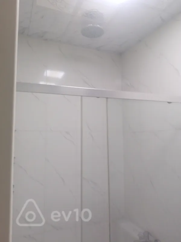 Kirayə verilir 2 otaqlı yeni tikili 70 m²