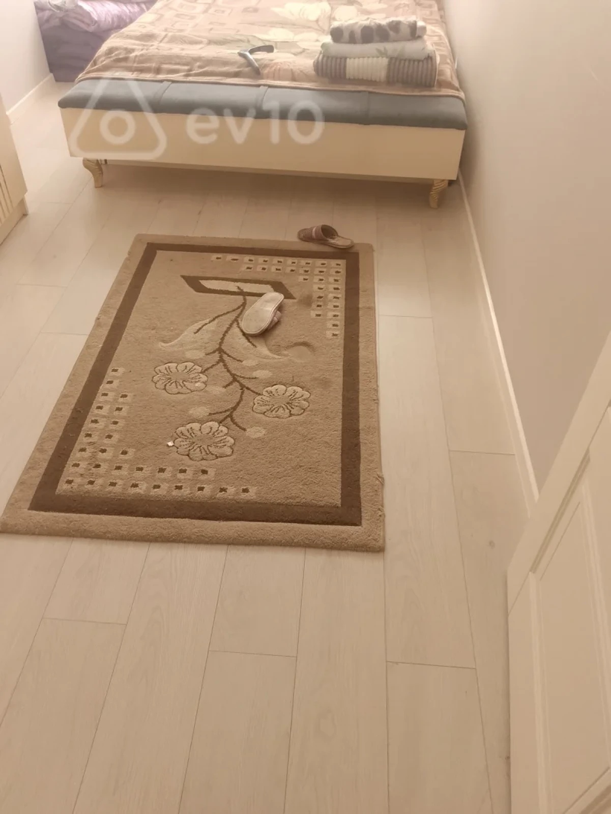 Kirayə verilir 2 otaqlı yeni tikili 70 m²