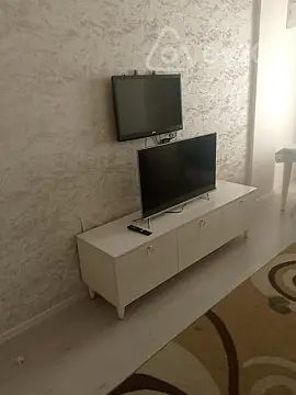 Kirayə verilir 2 otaqlı yeni tikili 70 m²