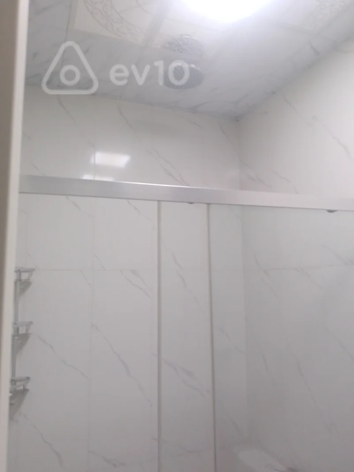 Kirayə verilir 2 otaqlı yeni tikili 70 m²