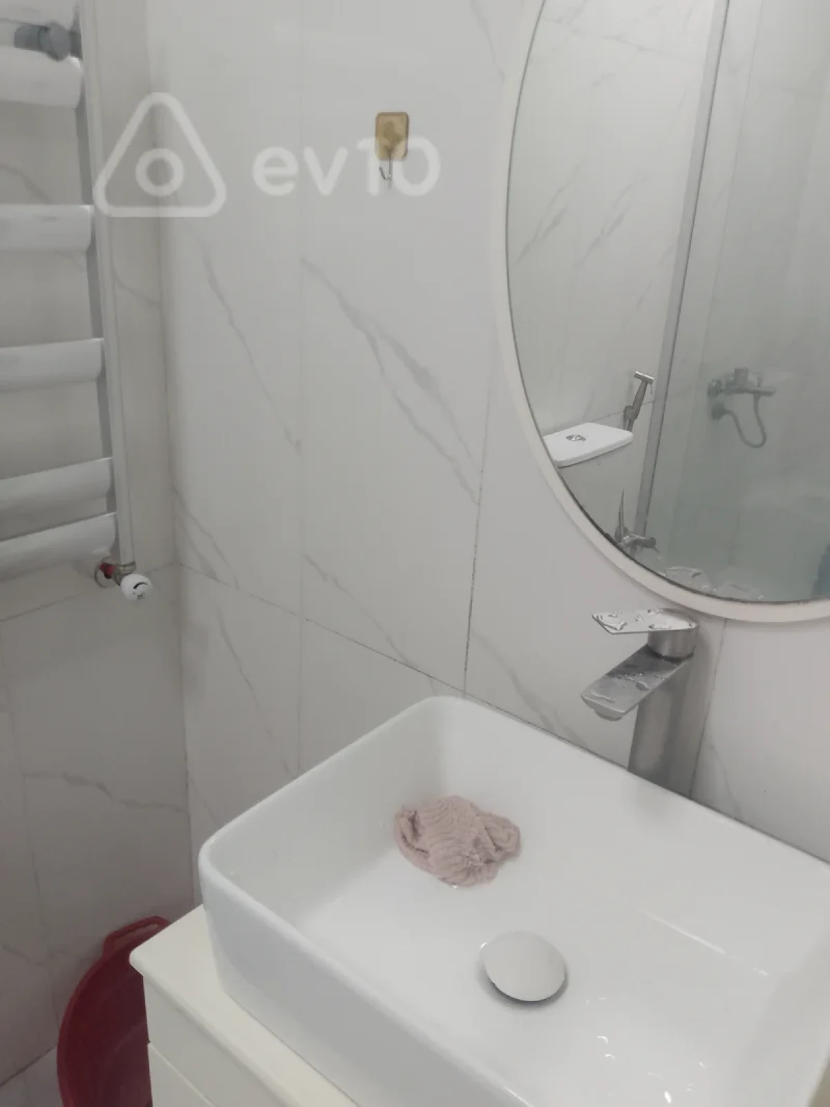 Kirayə verilir 2 otaqlı yeni tikili 70 m²