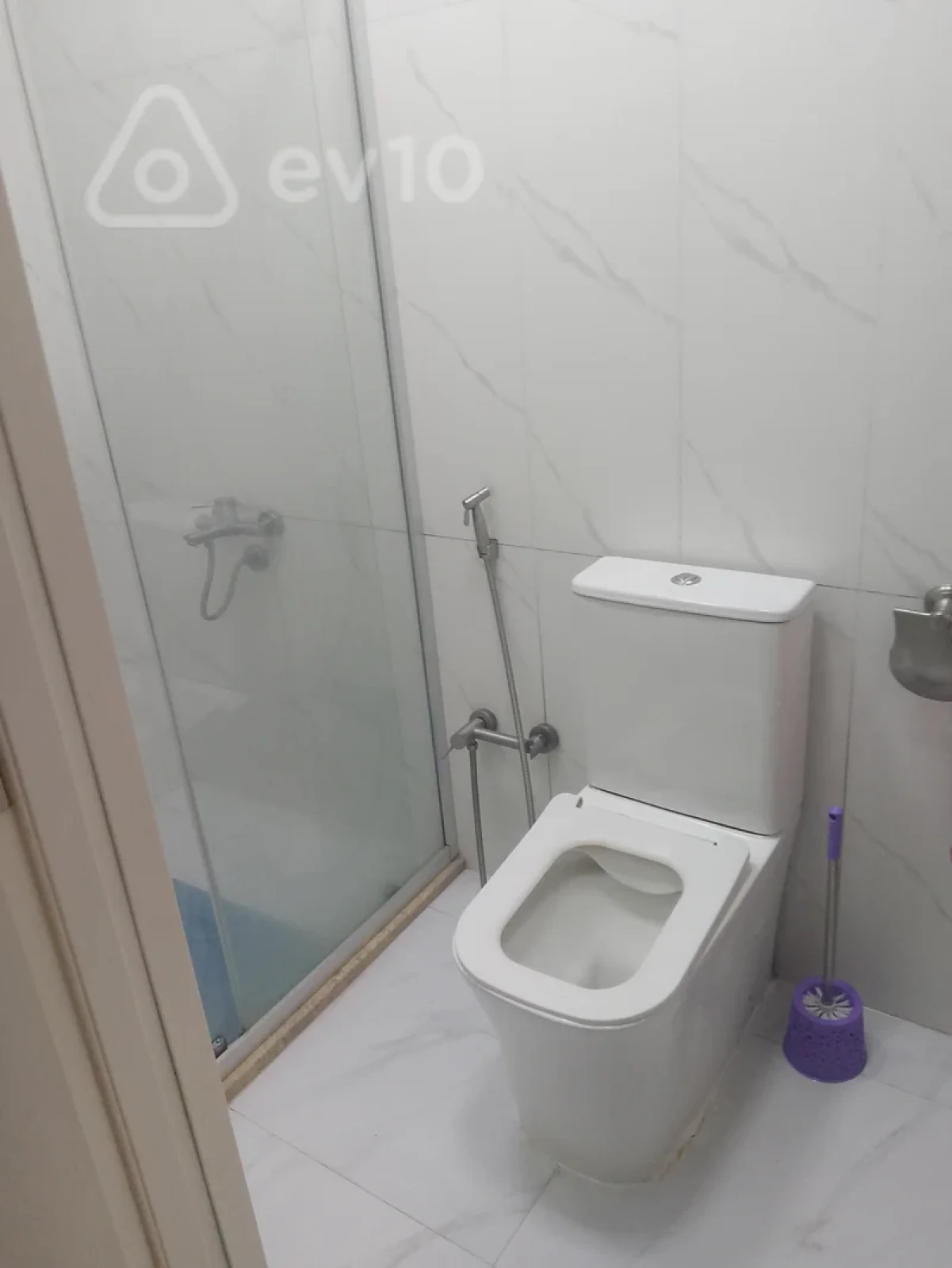 Kirayə verilir 2 otaqlı yeni tikili 70 m²