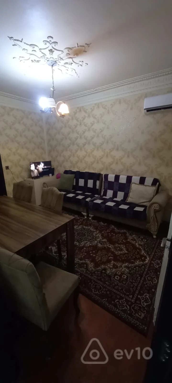 Kirayə verilir 2 otaqlı köhnə tikili 58 m²