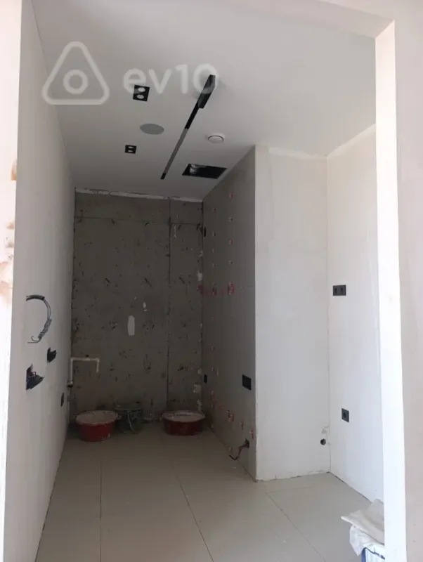 Satılır 2 otaqlı yeni tikili 60 m²
