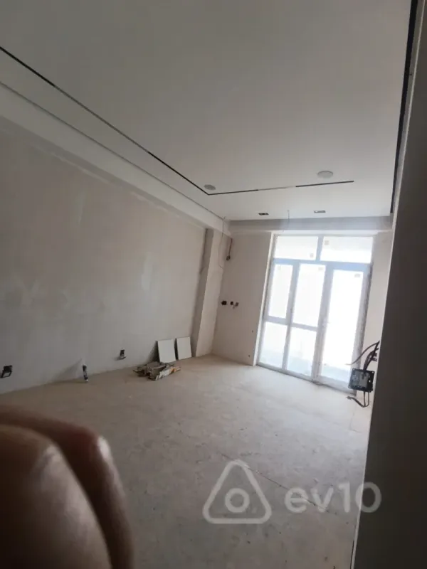 Satılır 2 otaqlı yeni tikili 60 m²