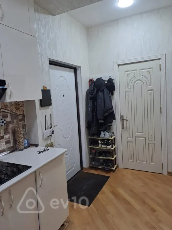 Kirayə verilir 2 otaqlı yeni tikili 57 m²