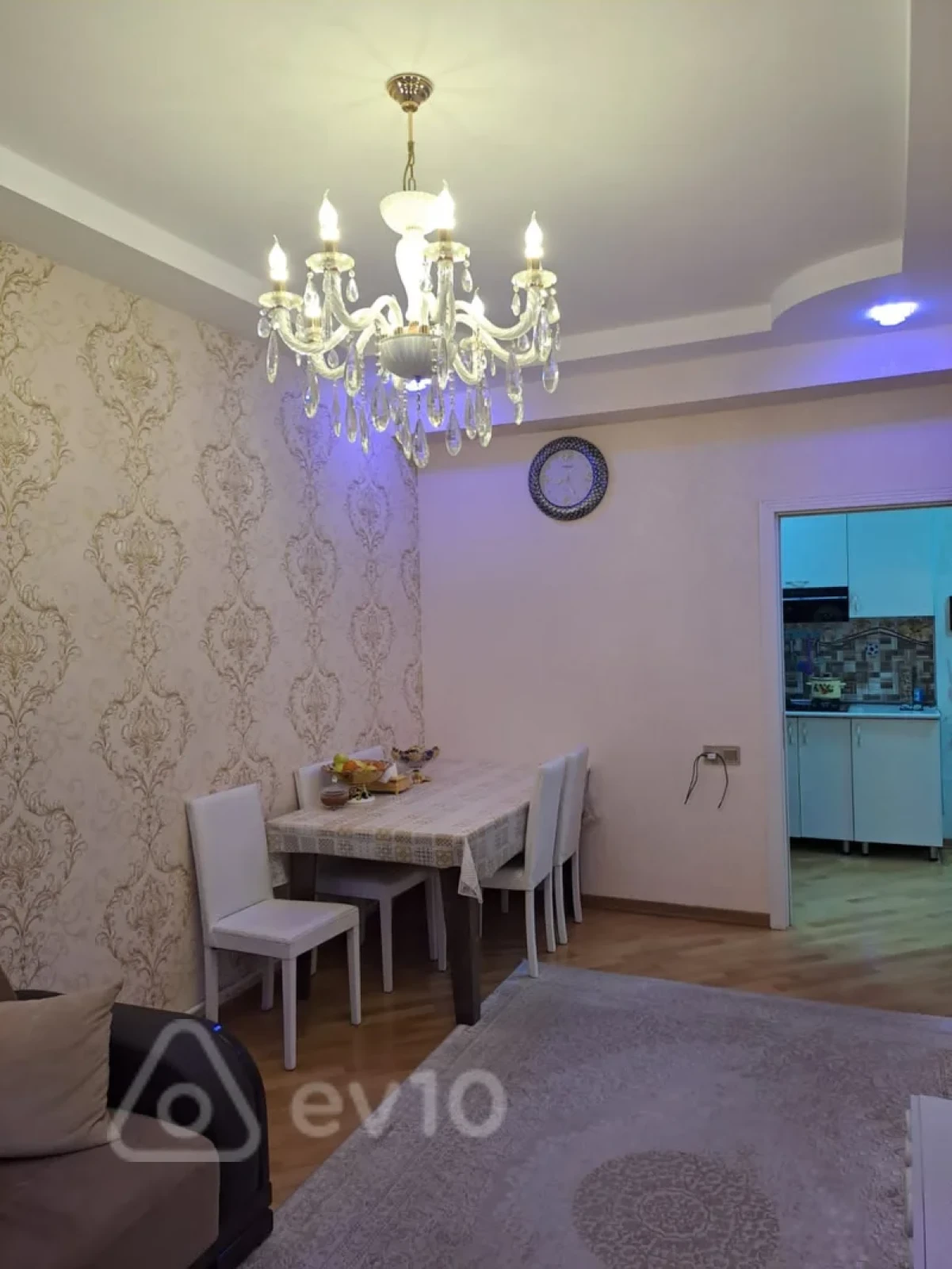 Kirayə verilir 2 otaqlı yeni tikili 57 m²