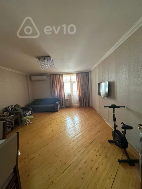 Satılır 3 otaqlı yeni tikili 128 m²