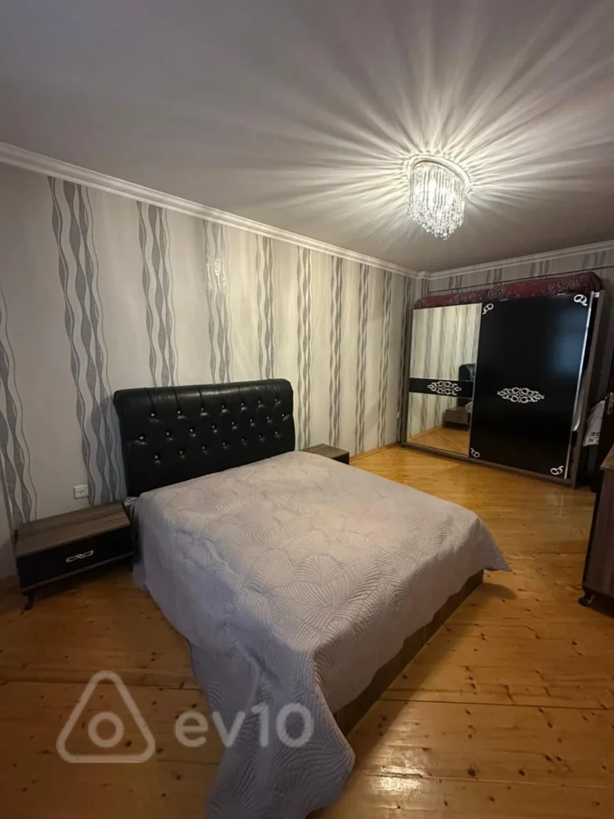 Satılır 3 otaqlı yeni tikili 128 m²