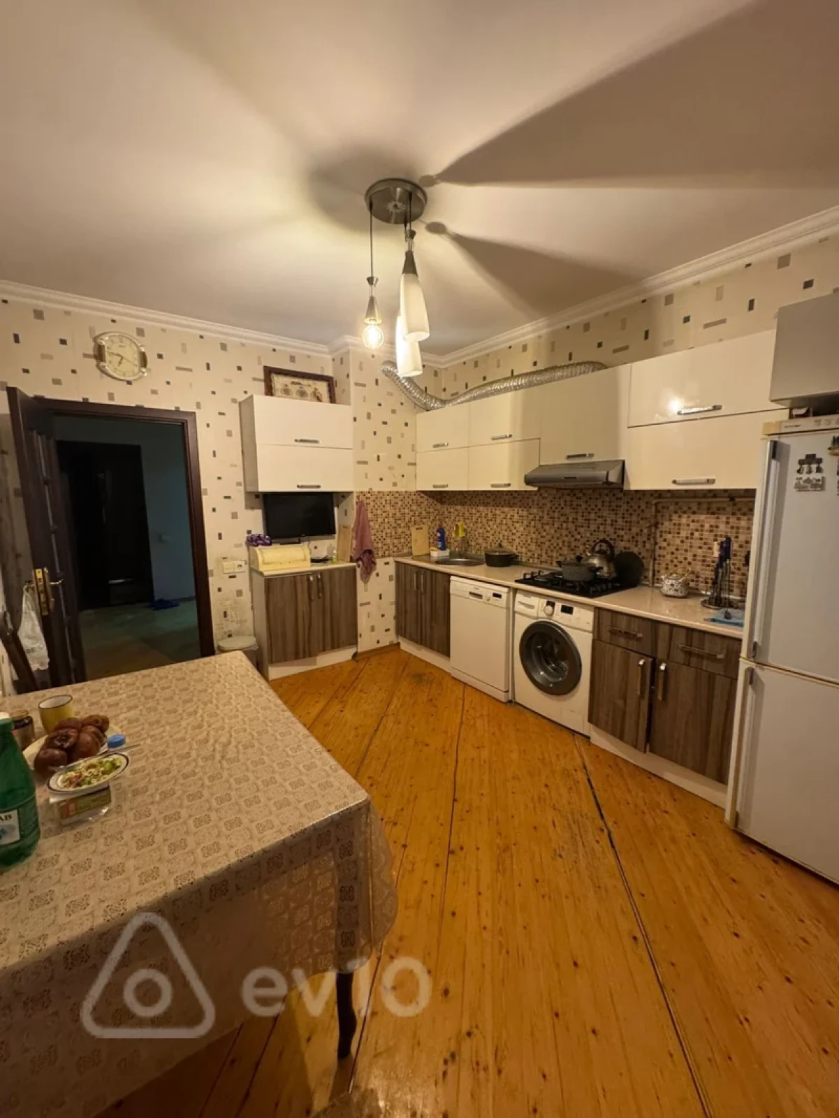 Satılır 3 otaqlı yeni tikili 128 m²