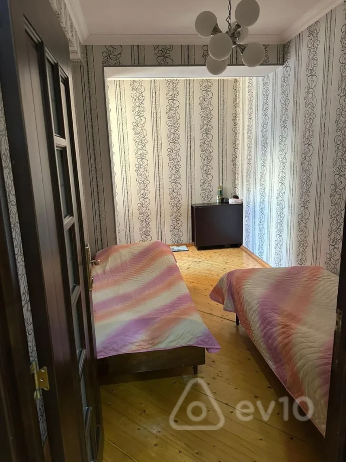 Satılır 3 otaqlı yeni tikili 128 m²