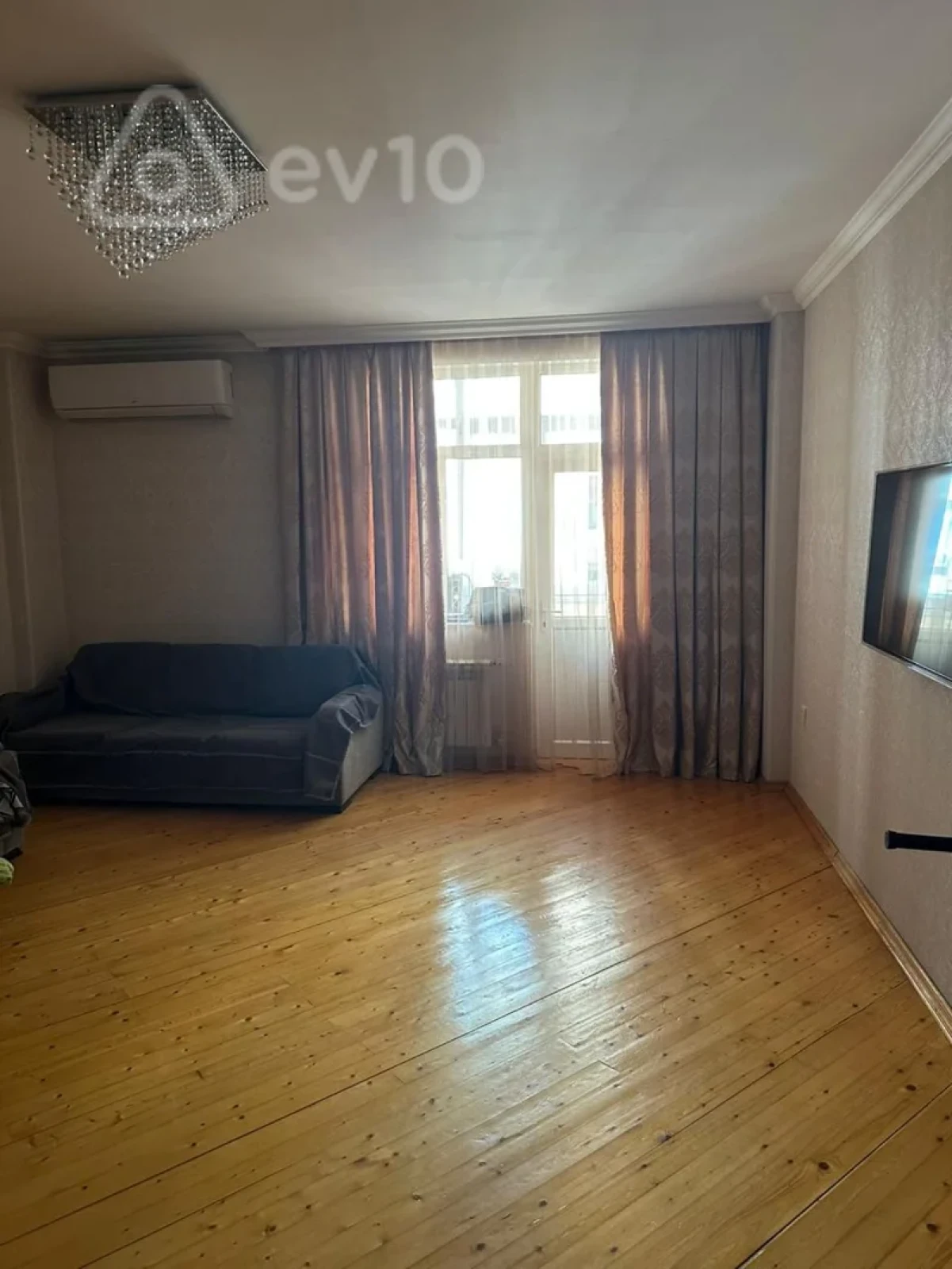 Satılır 3 otaqlı yeni tikili 128 m²