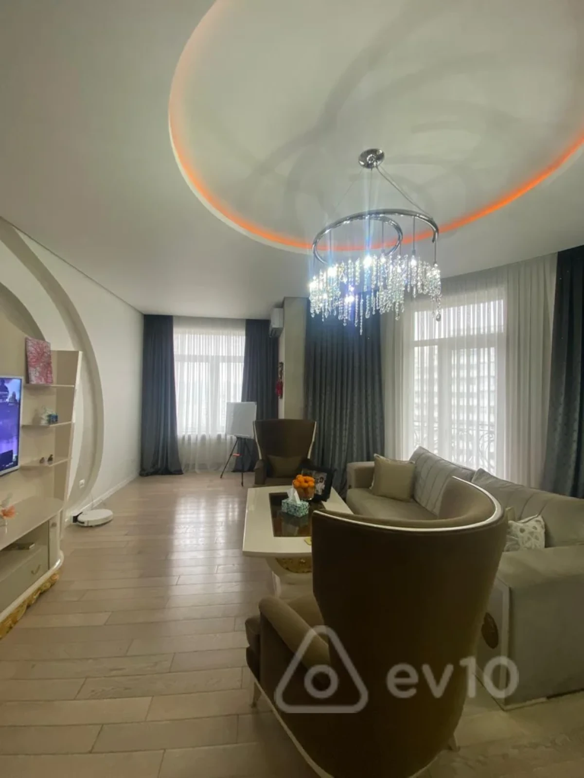Satılır 3 otaqlı yeni tikili 160 m²
