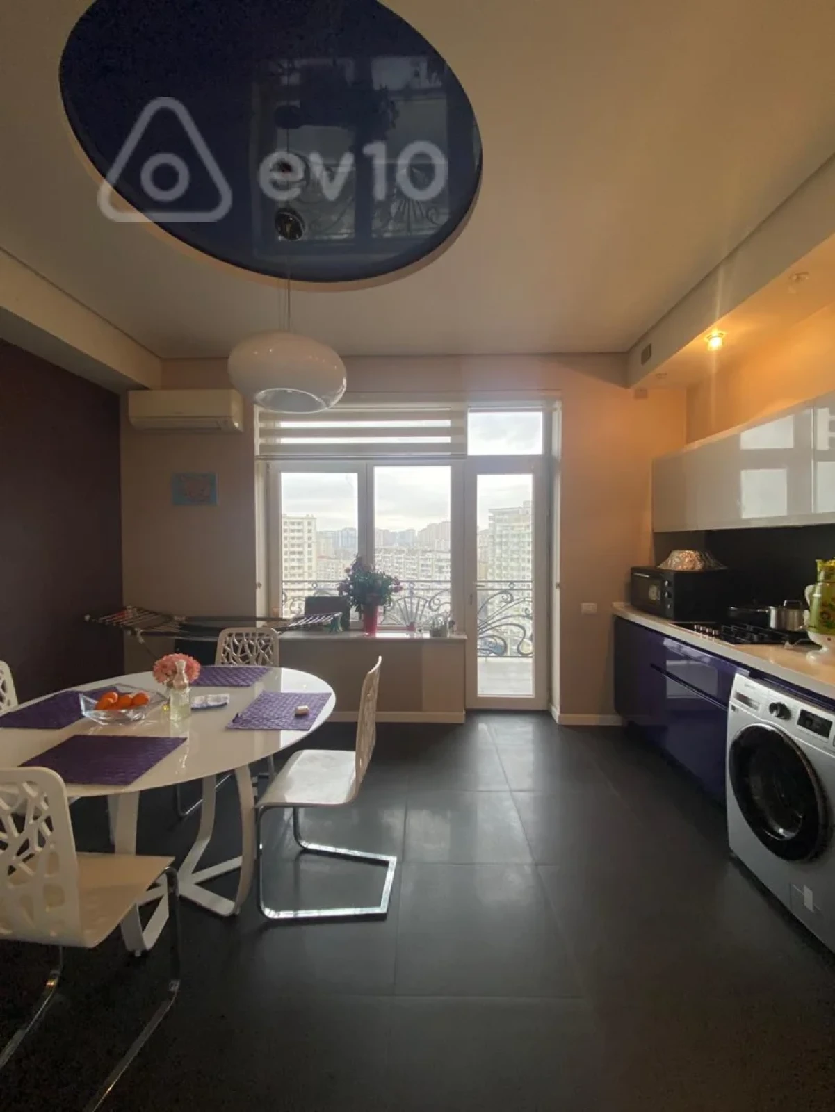 Satılır 3 otaqlı yeni tikili 160 m²