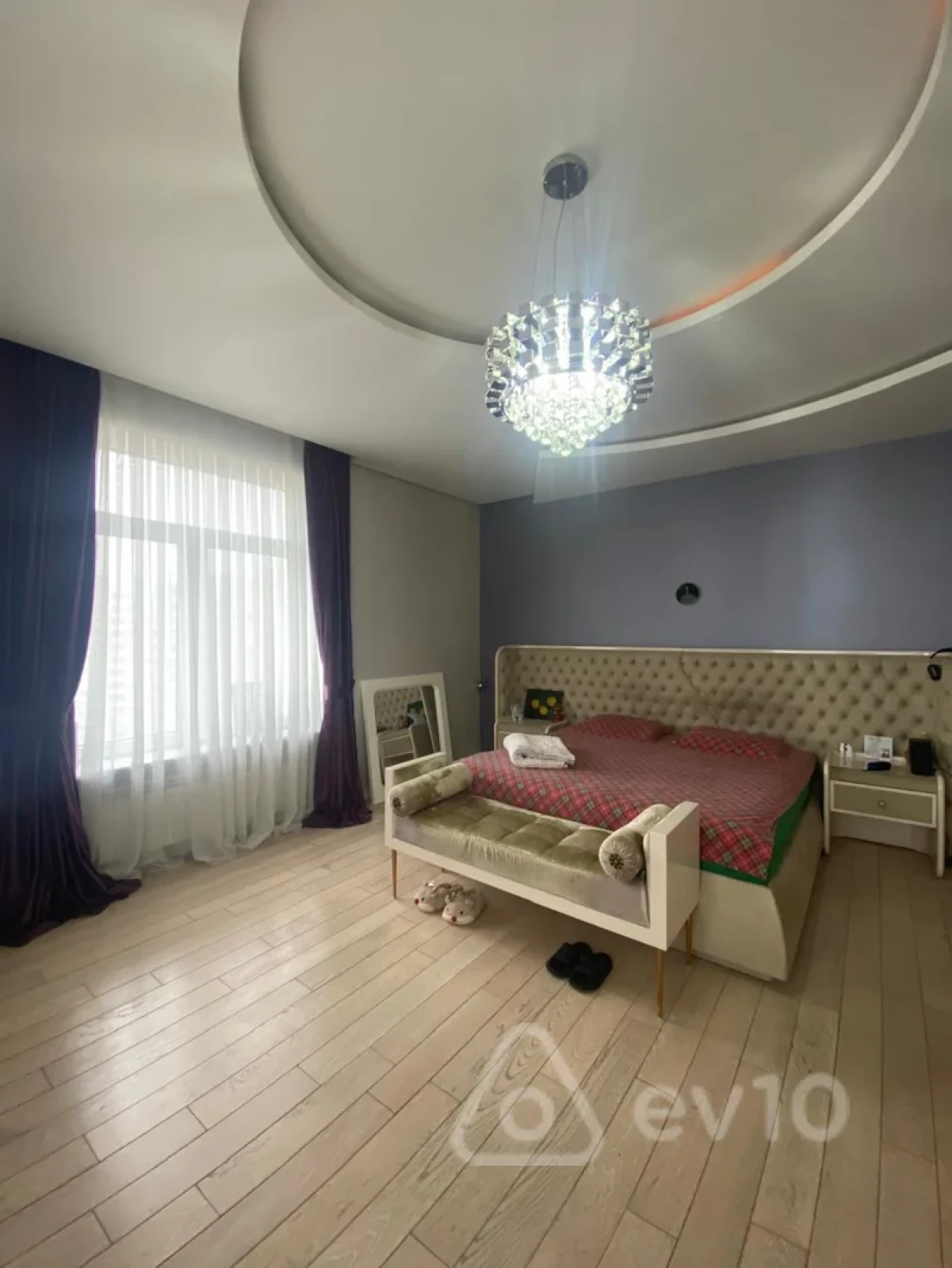 Satılır 3 otaqlı yeni tikili 160 m²