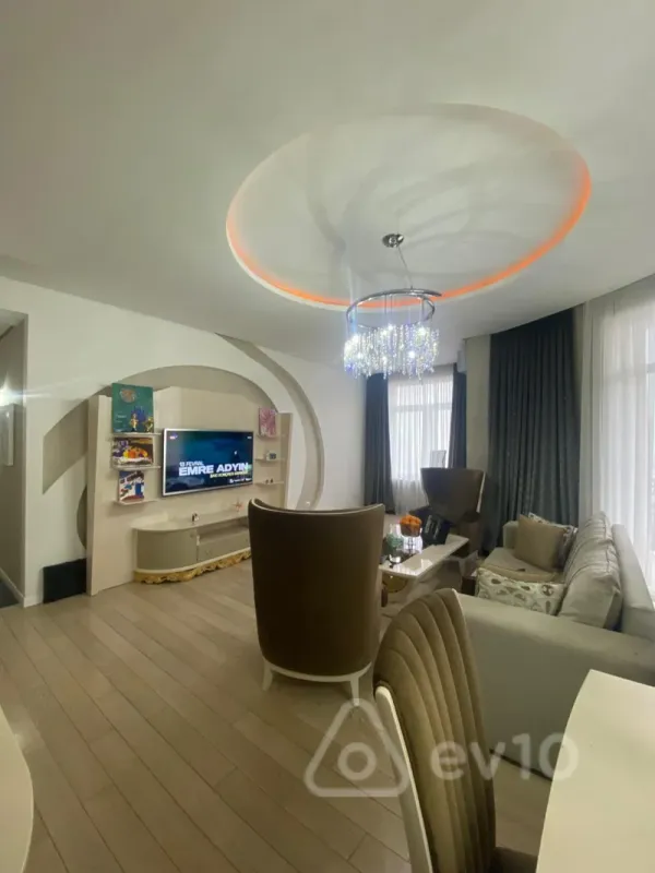 Satılır 3 otaqlı yeni tikili 160 m²