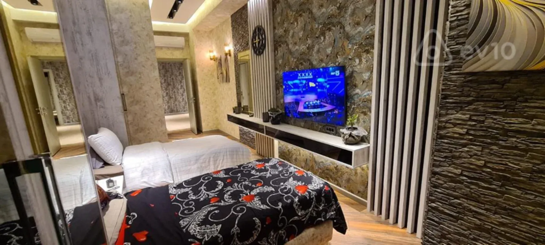 Kirayə verilir 5 otaqlı yeni tikili 246 m²