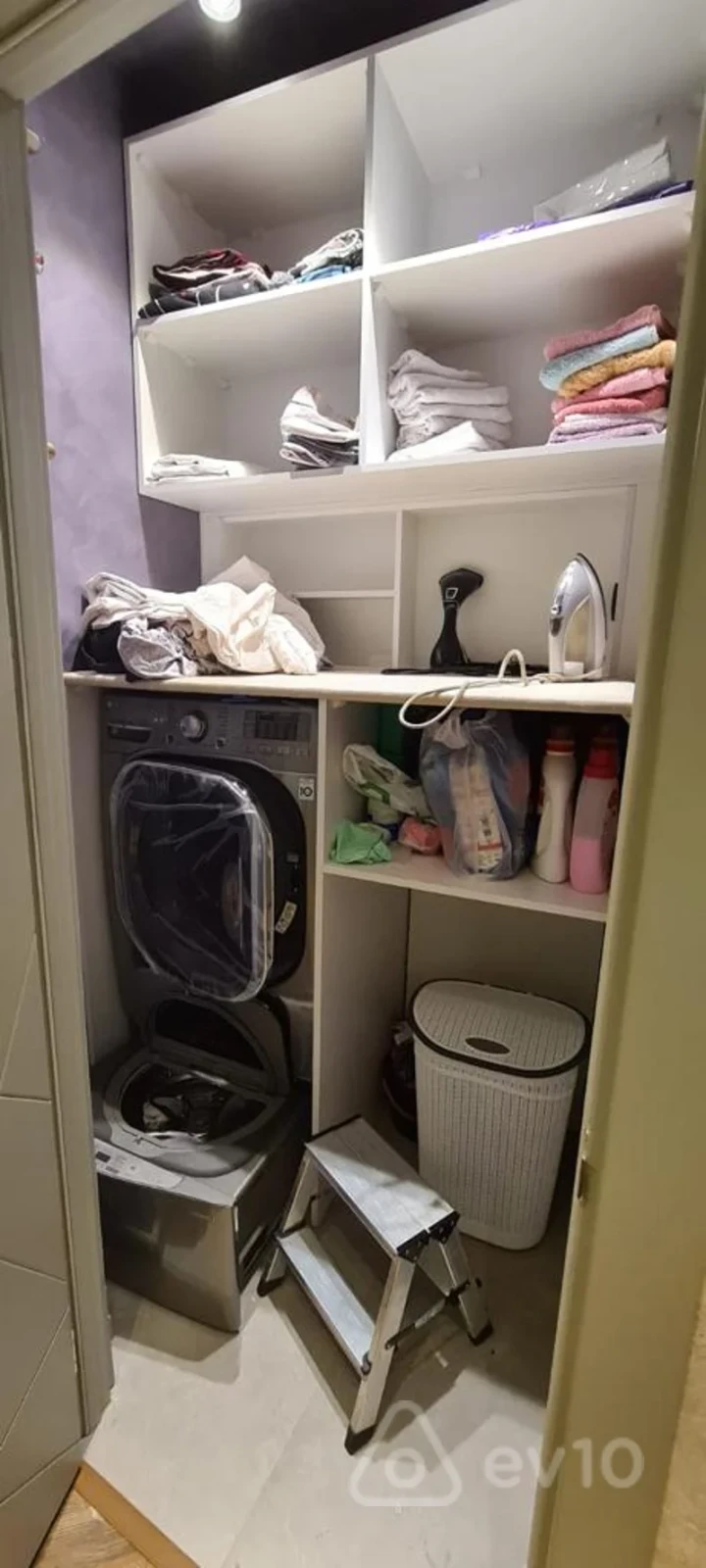 Kirayə verilir 5 otaqlı yeni tikili 246 m²