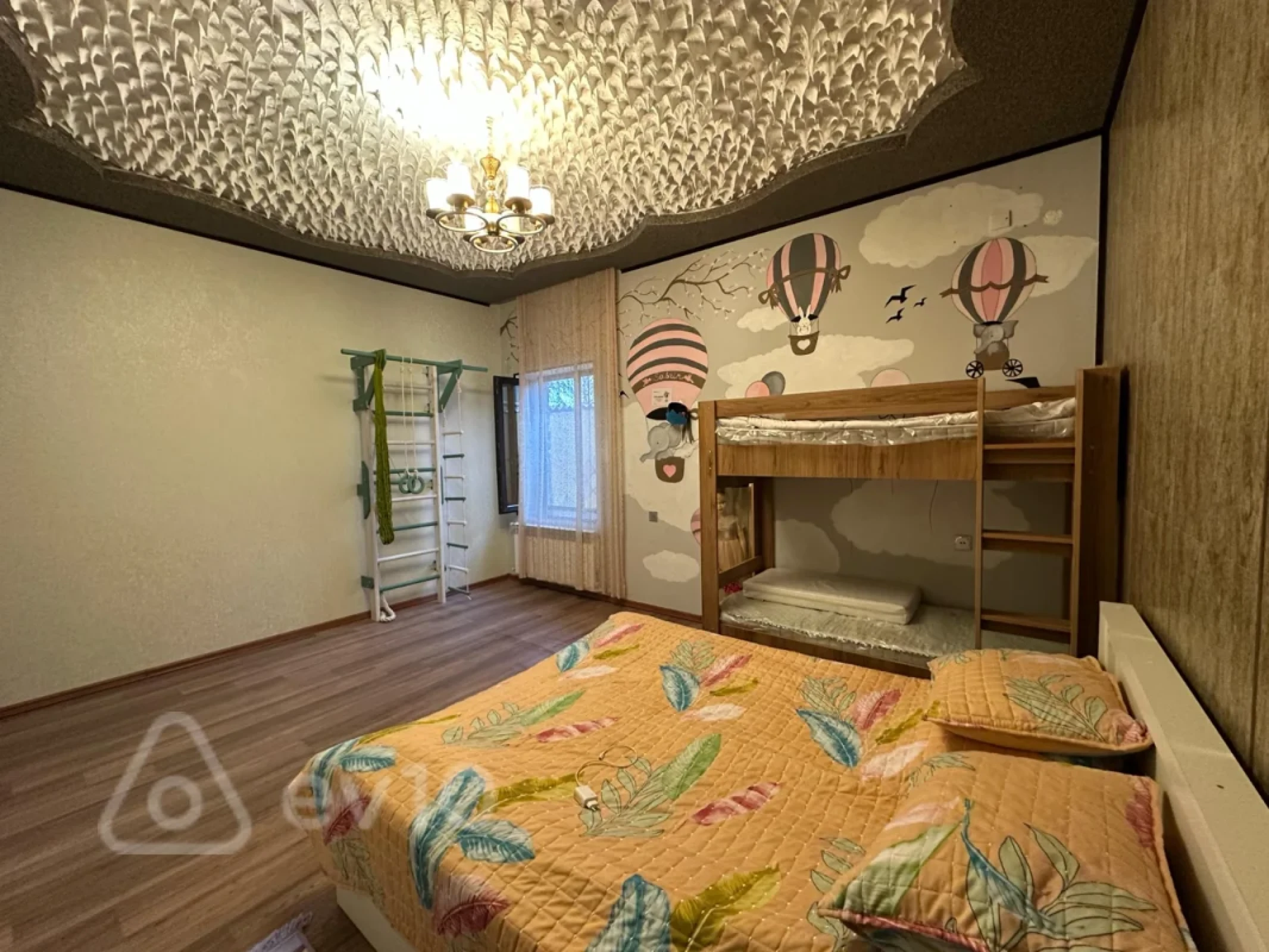 Satılır 4 otaqlı həyət evi 222 m²