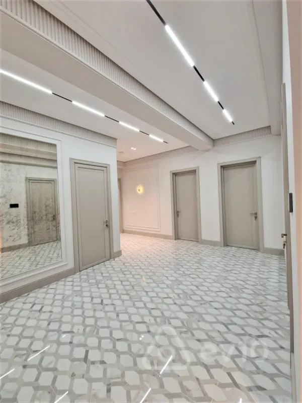 Kirayə verilir 3 otaqlı yeni tikili 160 m²