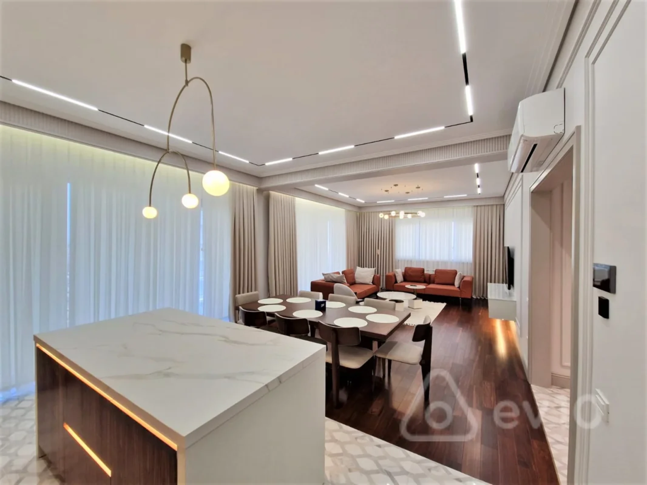 Kirayə verilir 3 otaqlı yeni tikili 160 m²