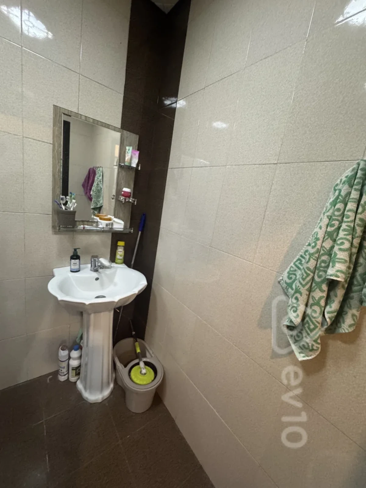 Satılır 2 otaqlı yeni tikili 64 m²