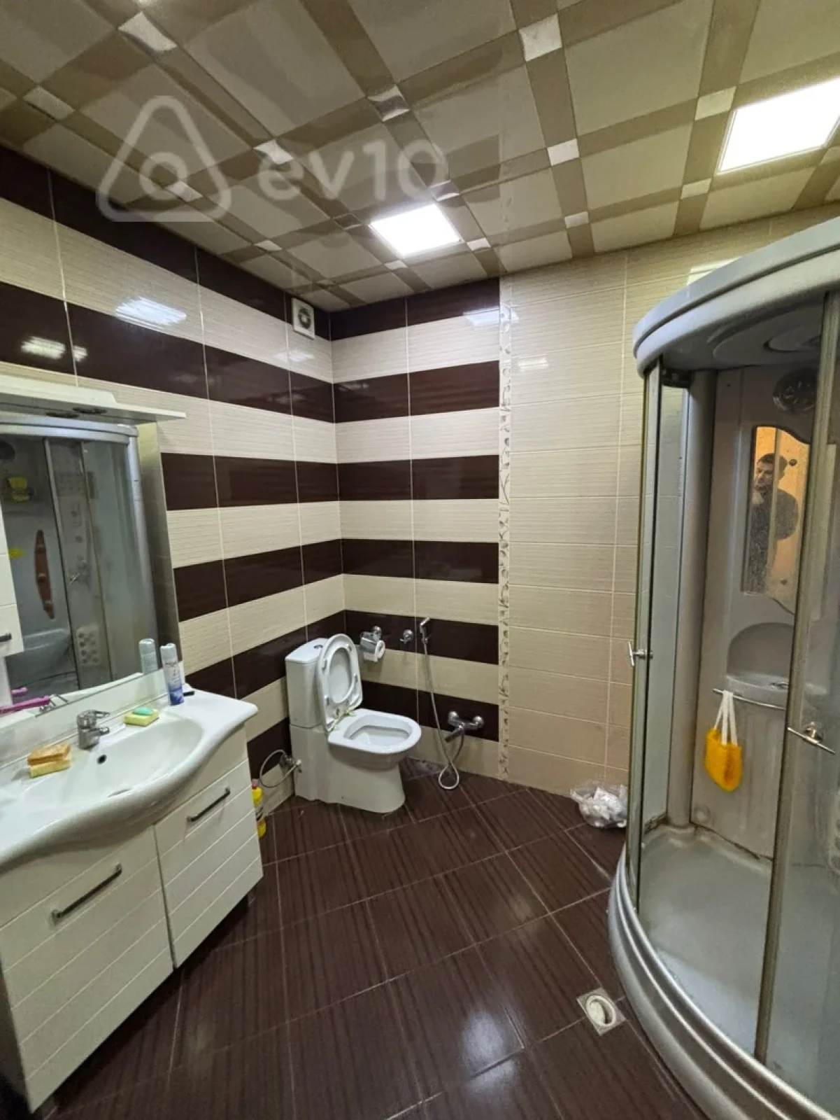 Kirayə verilir 2 otaqlı yeni tikili 78 m²