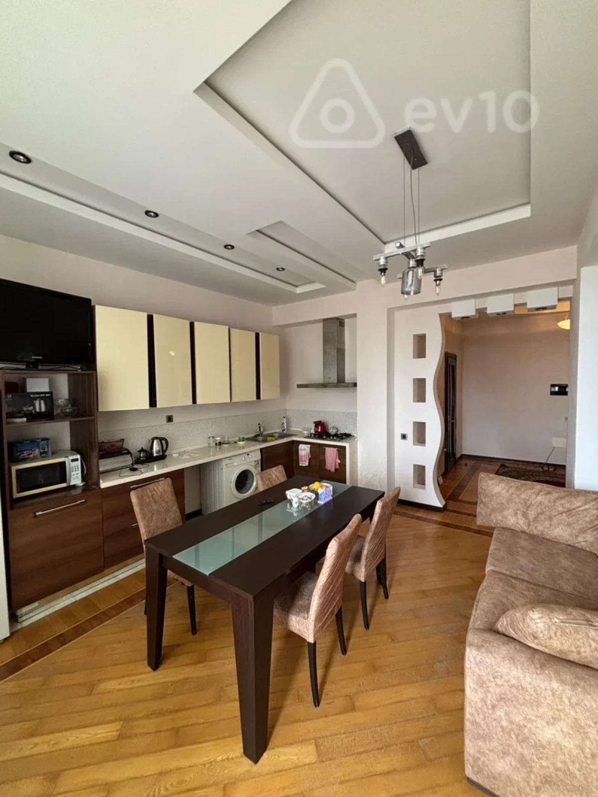 Kirayə verilir 2 otaqlı yeni tikili 78 m²