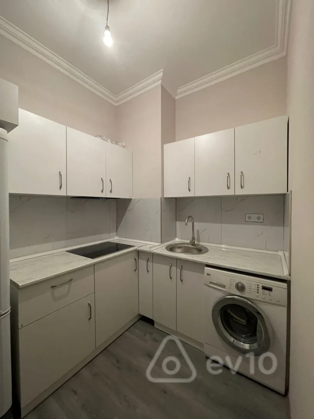 Kirayə verilir 2 otaqlı yeni tikili 55 m²