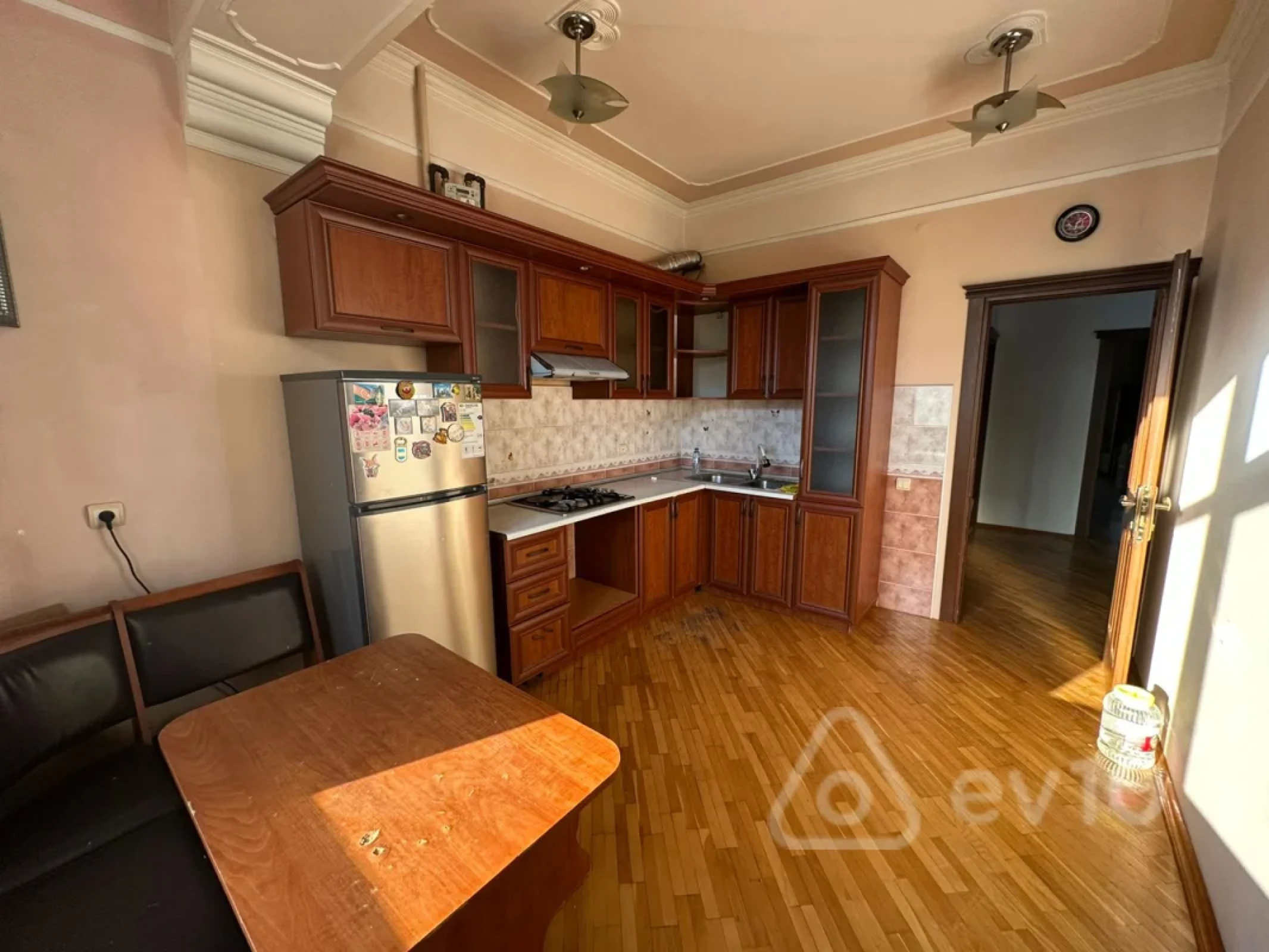 Kirayə verilir 2 otaqlı yeni tikili 70 m²