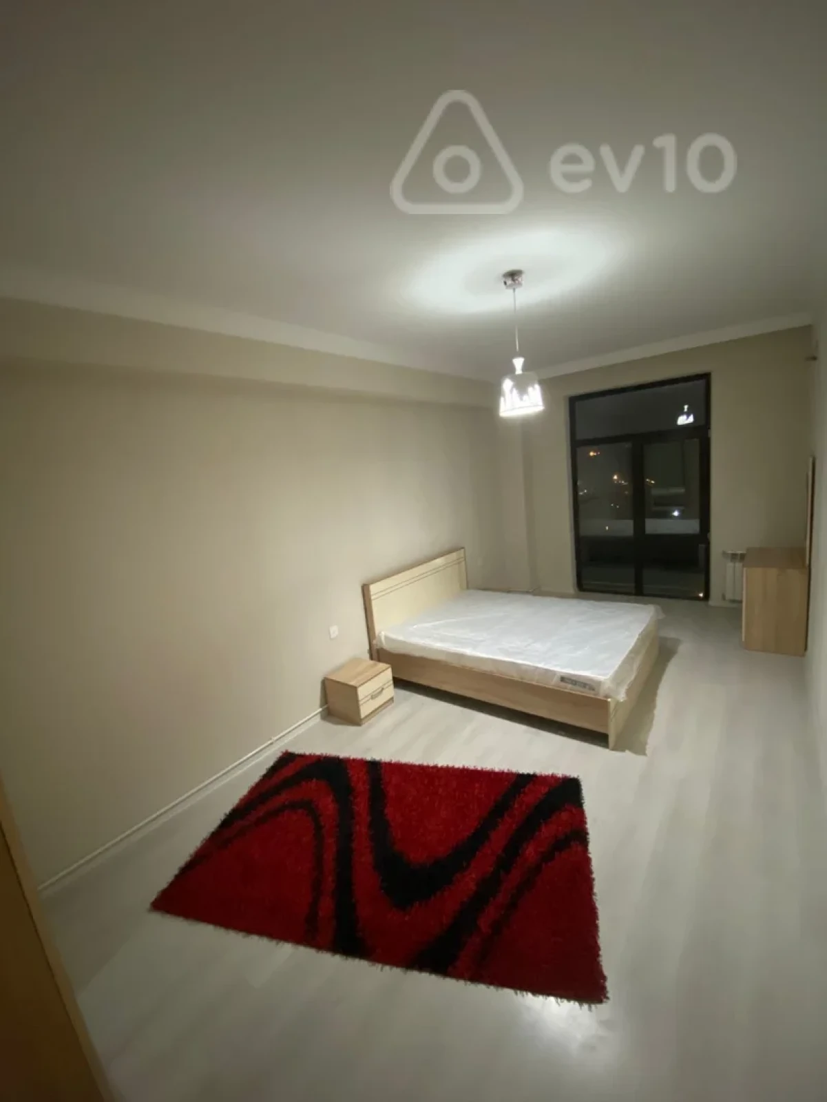 Kirayə verilir 2 otaqlı yeni tikili 65 m²
