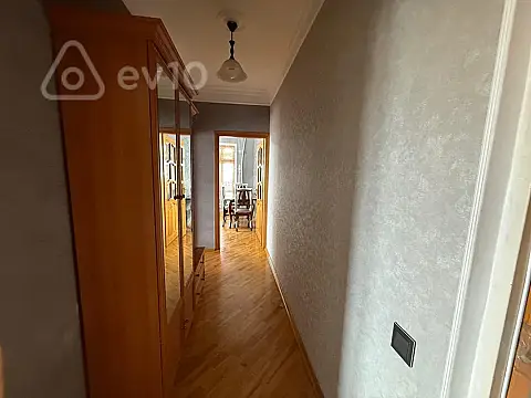 Kirayə verilir 2 otaqlı yeni tikili 60 m²