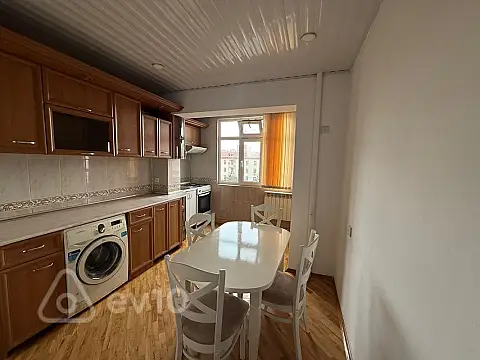 Kirayə verilir 2 otaqlı yeni tikili 60 m²