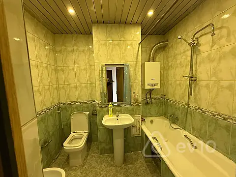 Kirayə verilir 2 otaqlı yeni tikili 60 m²