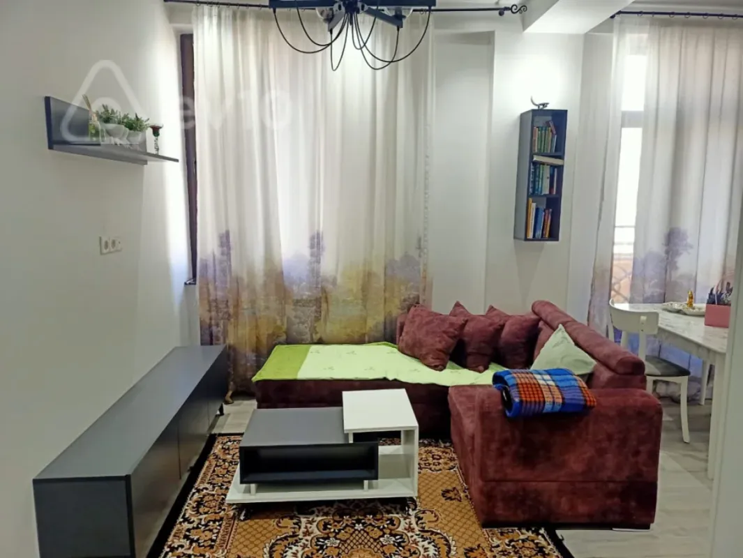 Kirayə verilir 2 otaqlı yeni tikili 60 m²