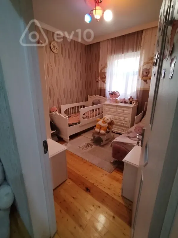Satılır 4 otaqlı həyət evi 120 m²