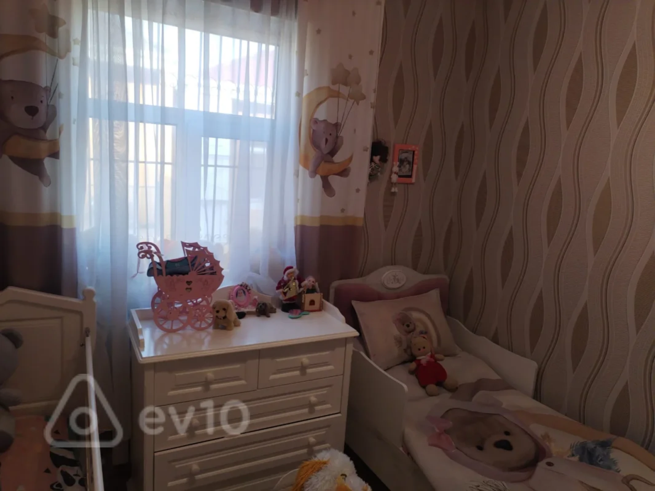Satılır 4 otaqlı həyət evi 120 m²