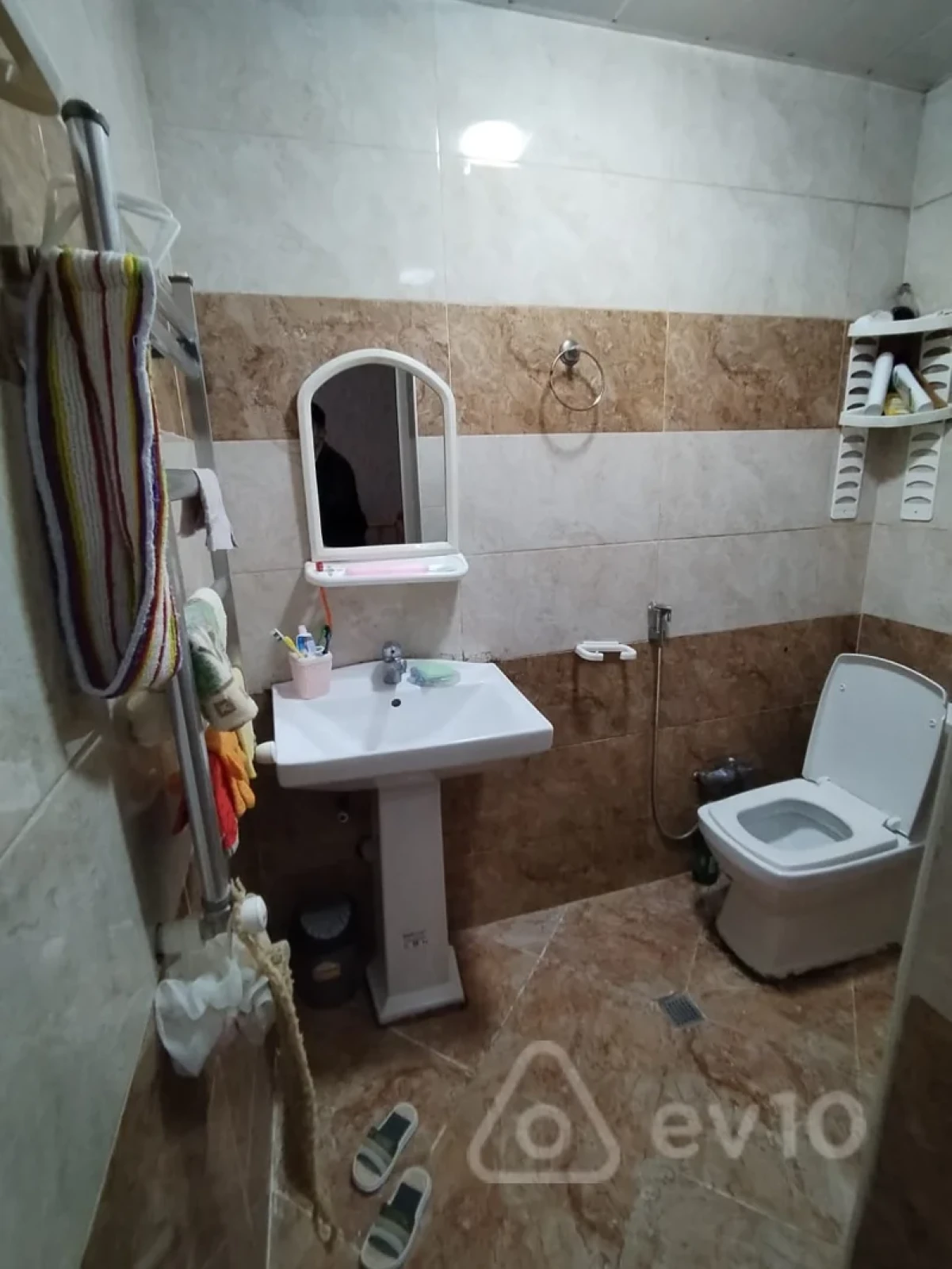 Satılır 4 otaqlı həyət evi 120 m²