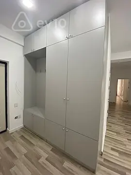 Kirayə verilir 3 otaqlı yeni tikili 150 m²