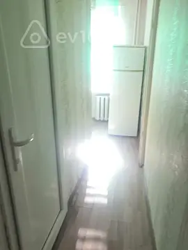 Kirayə verilir 1 otaqlı köhnə tikili 45 m²