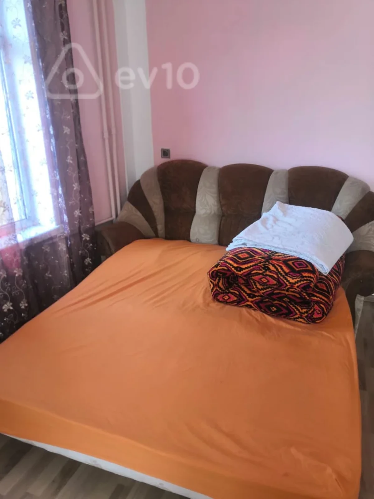 Kirayə verilir 1 otaqlı köhnə tikili 45 m²