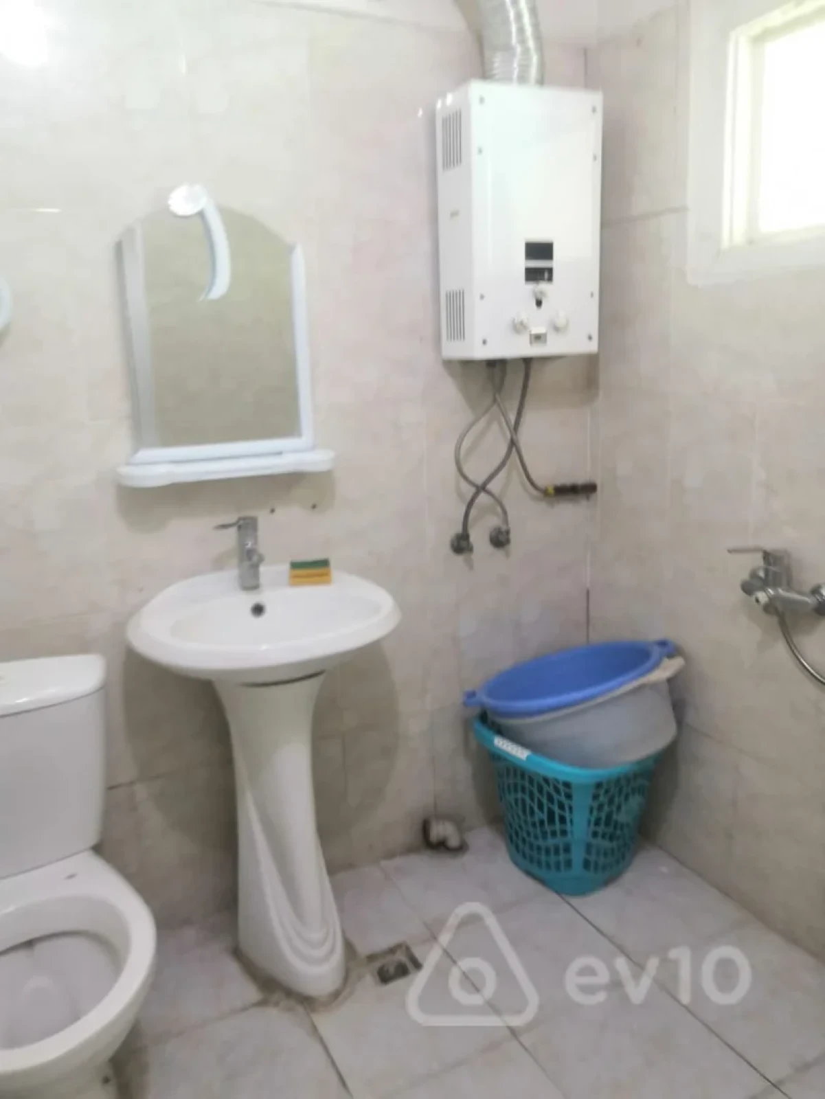 Kirayə verilir 1 otaqlı köhnə tikili 45 m²