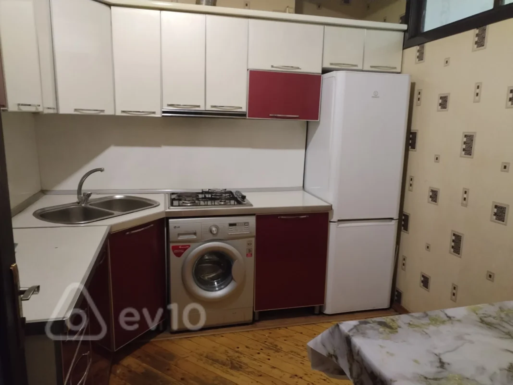 Kirayə verilir 3 otaqlı yeni tikili 84 m²