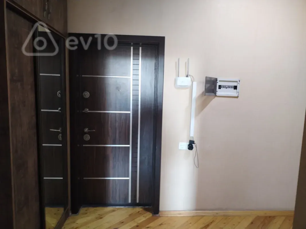 Kirayə verilir 3 otaqlı yeni tikili 84 m²